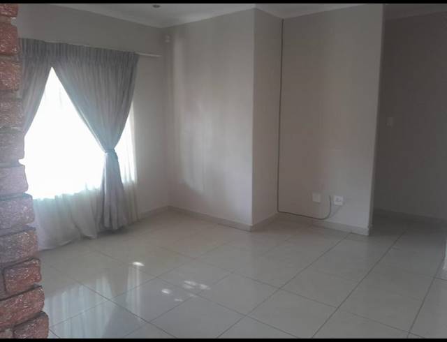 3 BEDROOM PROPERTY TO RENT IN BENDOR